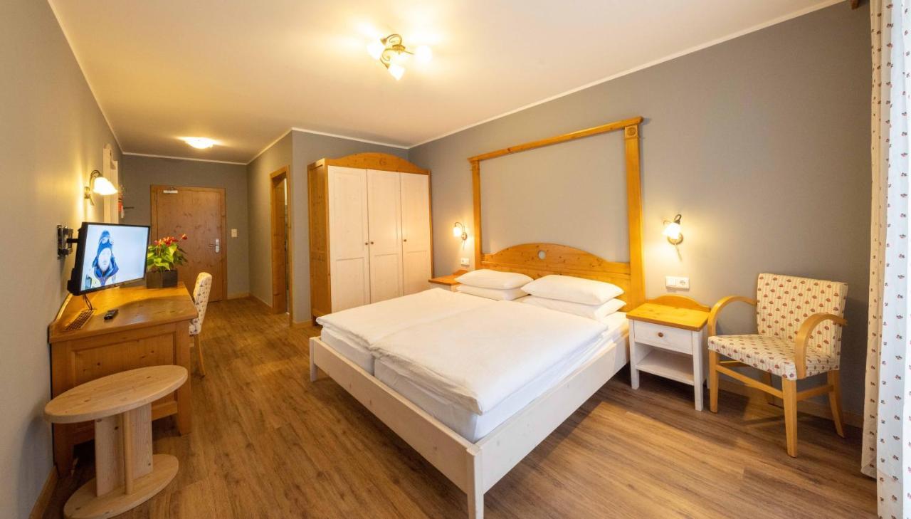 Hotel Hellweger Campo Tures Exterior foto