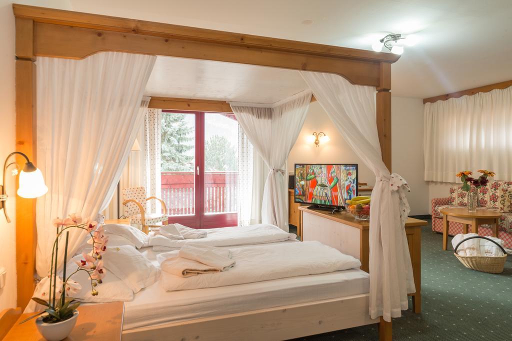 Hotel Hellweger Campo Tures Exterior foto