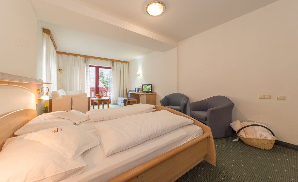 Hotel Hellweger Campo Tures Exterior foto
