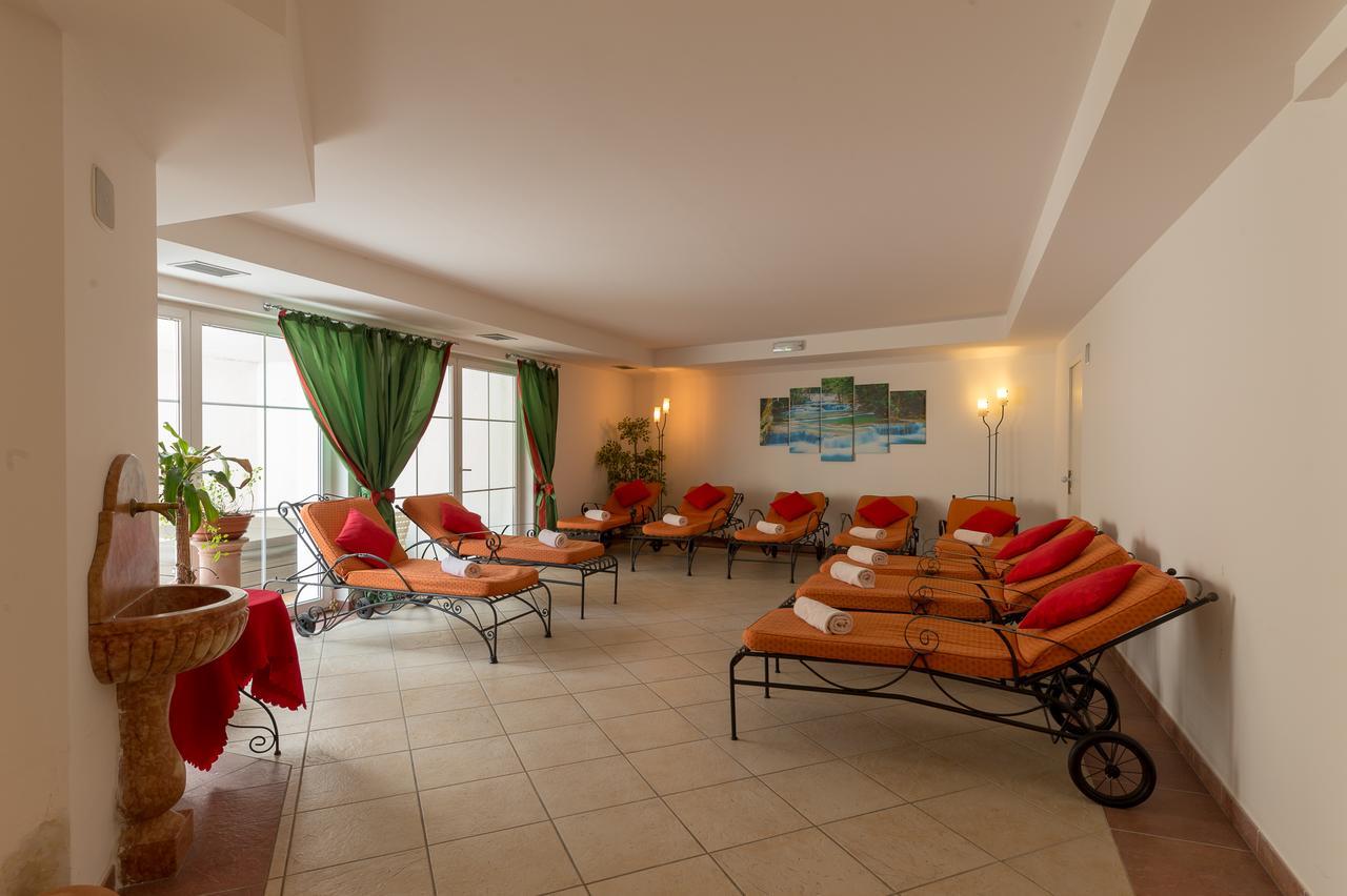 Hotel Hellweger Campo Tures Exterior foto